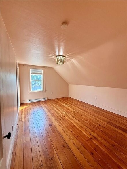 Building Photo - 87 Rockland Ave