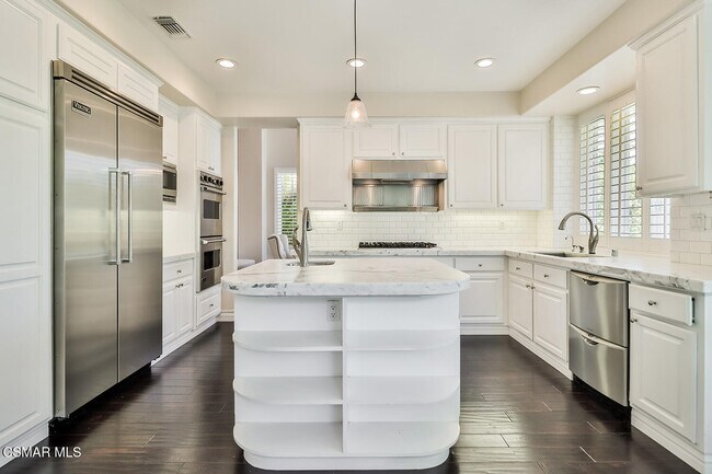 Building Photo - 23287 Park Basilico