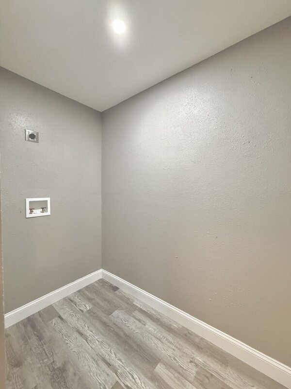 Building Photo - 932 22nd St S