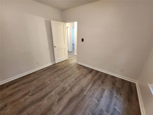 Building Photo - 2431 N Decatur Rd