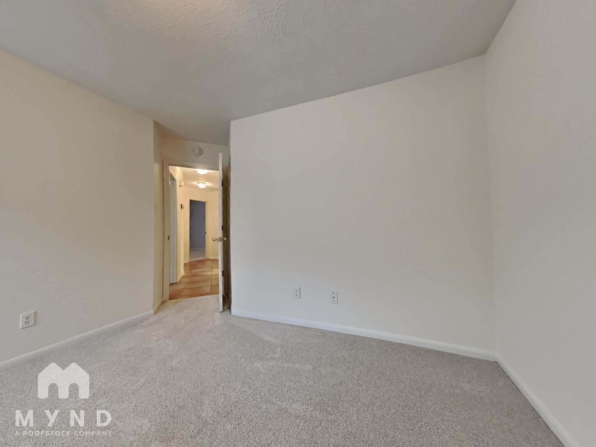 Building Photo - 4606 Sunrise Dr