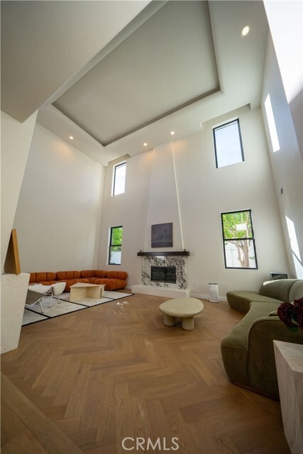 Building Photo - 17437 Oak Creek Ct