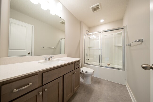 Building Photo - 5109 Mustang Dr