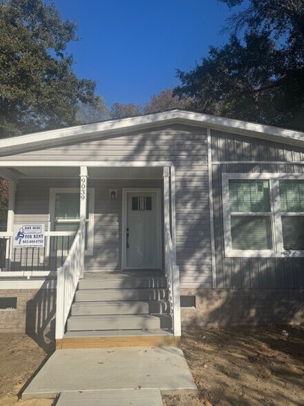 front of home - 9039 Teal Dr