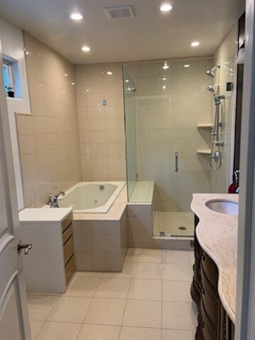 Building Photo - 3441 Red Rose Dr