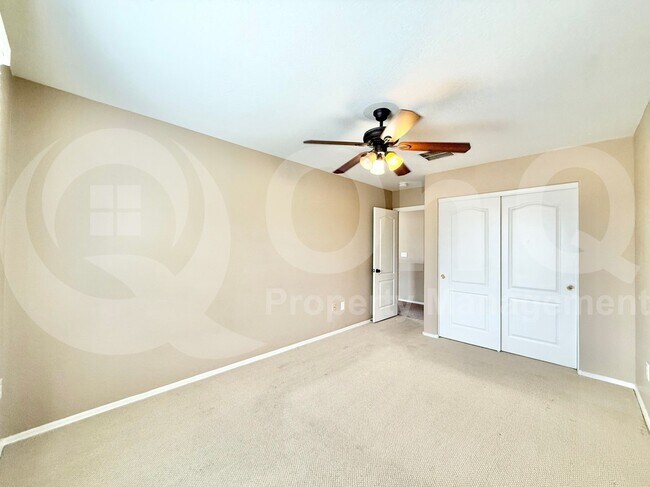 Building Photo - 17143 W Tara Ln