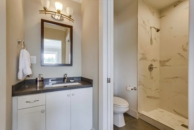 Building Photo - 4004 Arizona St