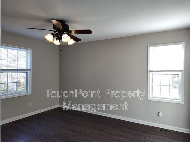 Building Photo - 2831 Mayfair Ave