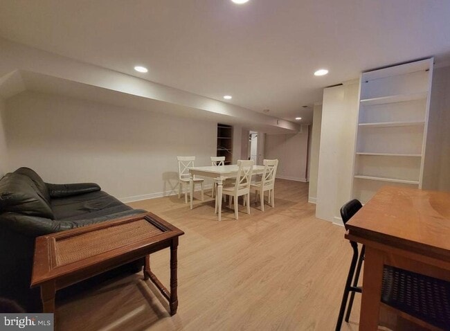 Building Photo - 1418 44th St NW