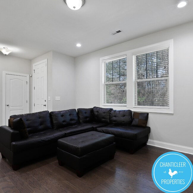 Building Photo - 109 Belle Plain Dr