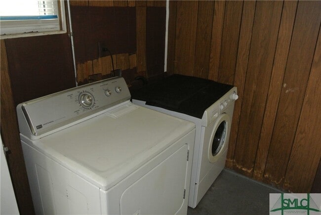 Building Photo - 103 Hibiscus Ave