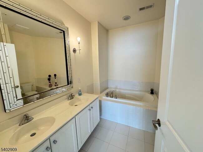 Building Photo - 169 Tarrington Rd