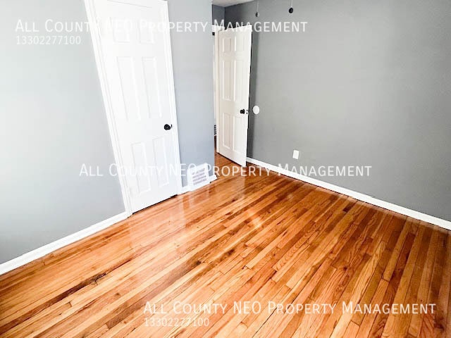 Building Photo - 16918 Lotus Dr