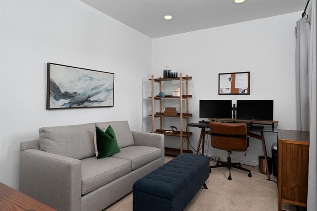 Building Photo - 1518 Frontier Valley Dr