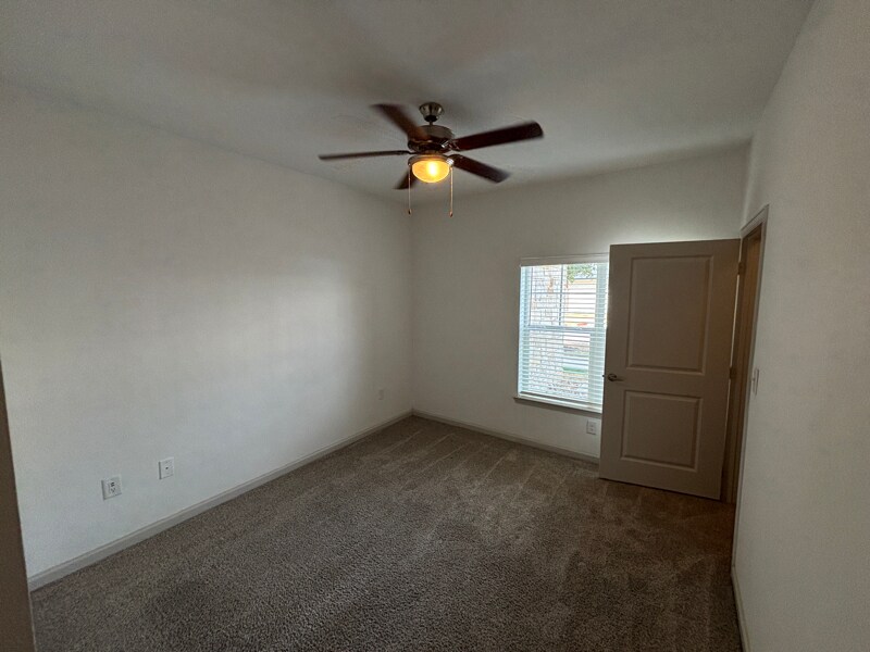 Building Photo - 1271 Sadler Drive