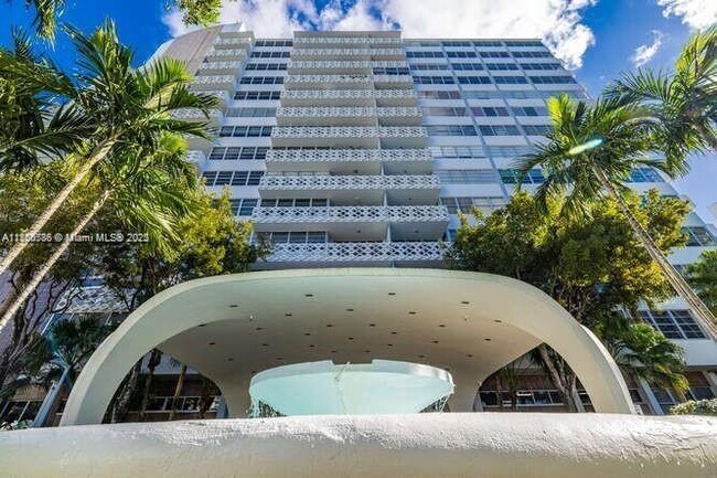 Building Photo - 20 Island Ave