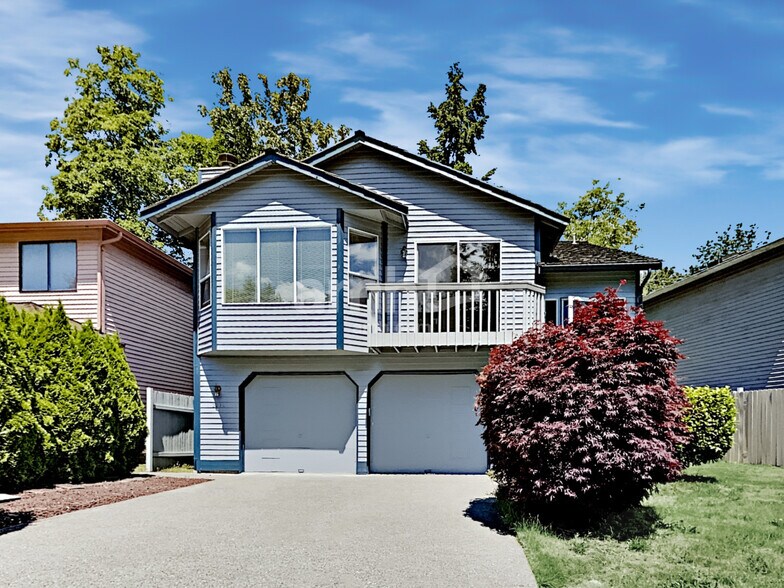 Primary Photo - 2078 SE 8th Dr