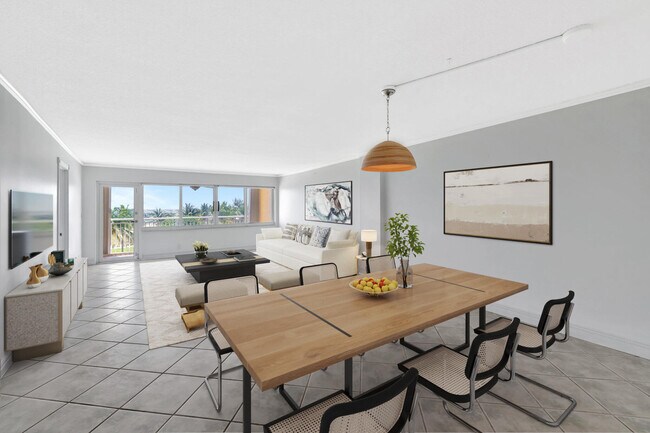Building Photo - 328 N Ocean Blvd