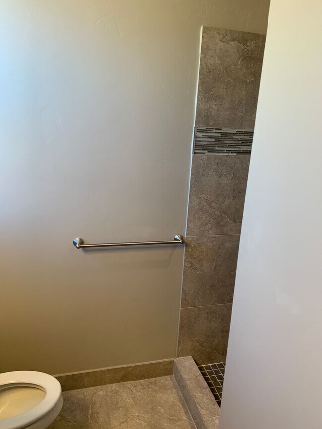 Building Photo - Beautiful Home in Hurricane