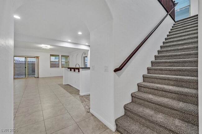 Building Photo - 326 Hillhead Ct