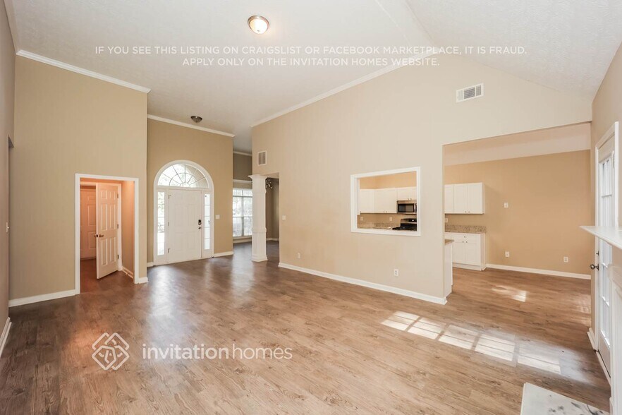 Building Photo - 135 Verdon Hill