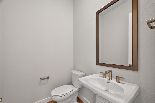 Building Photo - 4906 Tanyard Manor Dr