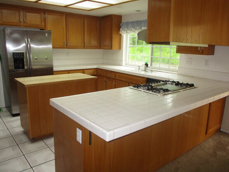 Building Photo - 3155 Crazy Horse Dr