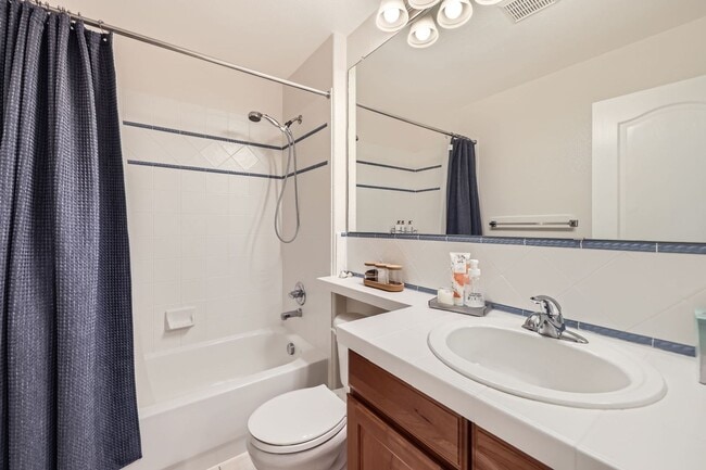 Building Photo - Walkability, Space, and Sunshine: 4Bd Home...