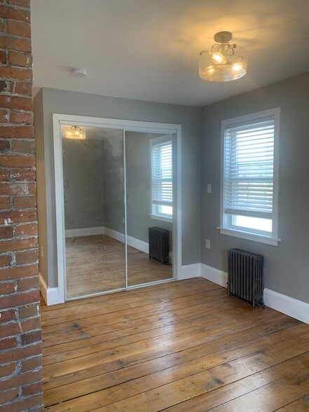 Building Photo - 36 Beaver St