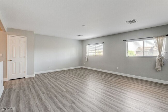 Building Photo - 9060 Candyland Ave