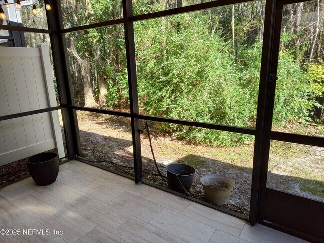 Building Photo - 3253 Climbing Ivy Trail