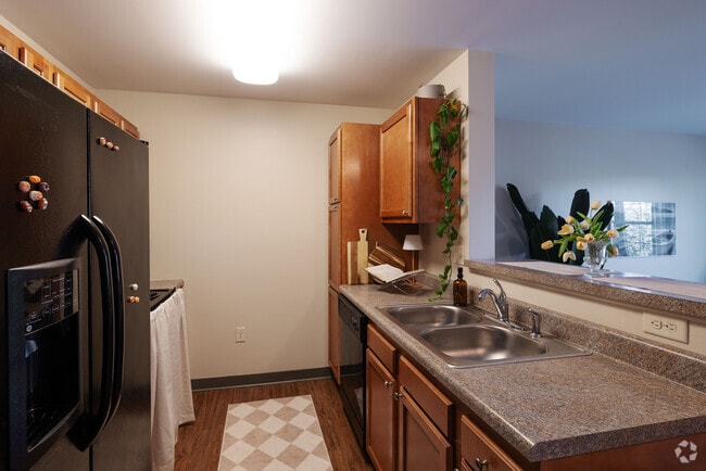 Interior Photo - College Suites of City Station East