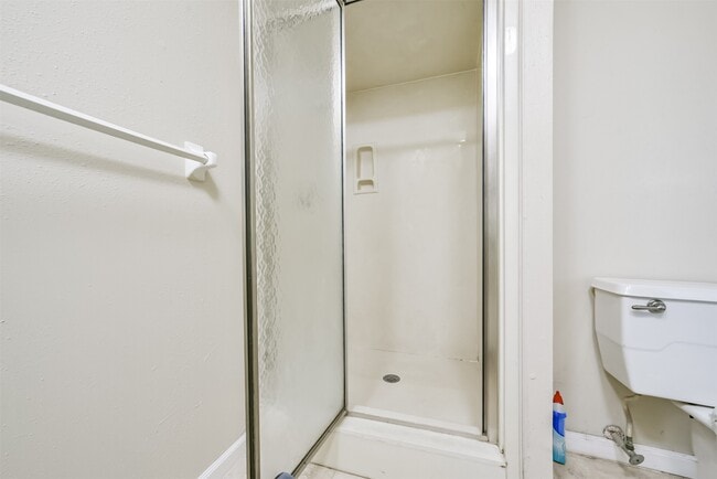 Building Photo - 12526 Chessington Dr
