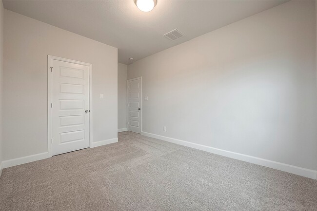 Building Photo - 5139 Albany Shores Ln
