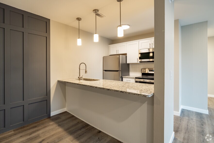 The LUX off Linden 1440 N Linden Rd Flint MI 48532 Apartment Finder