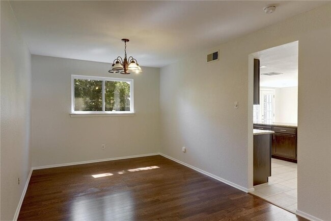 Building Photo - 3703 Skipton Dr