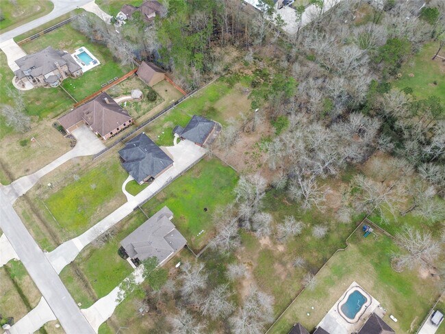 Building Photo - 28510 Lazy Rock Dr