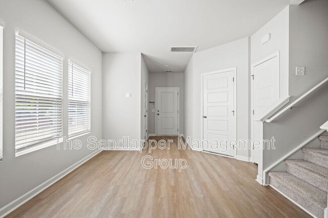 Building Photo - 4119 Quincy Adams Ln