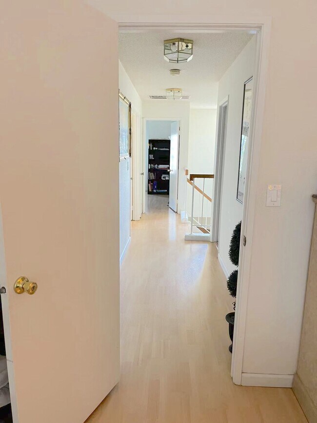 Building Photo - 6193 Potrero Dr