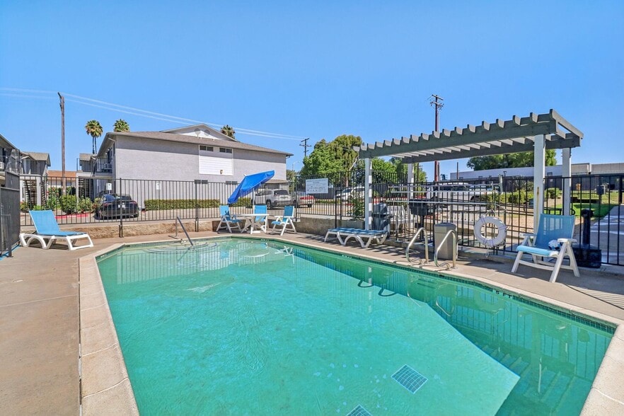 Building Photo - Terre at Oak