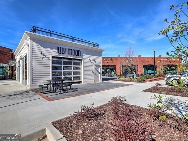 Building Photo - 155 Devore Rd