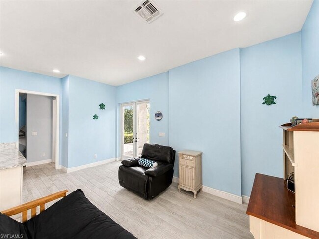 Building Photo - 10919 Parnu St