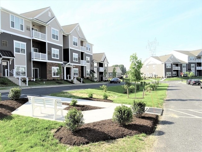 Primary Photo - 200 Holly Tree Rd