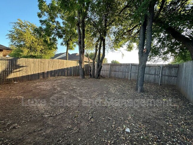 Building Photo - 412 Chalk Hill Ct