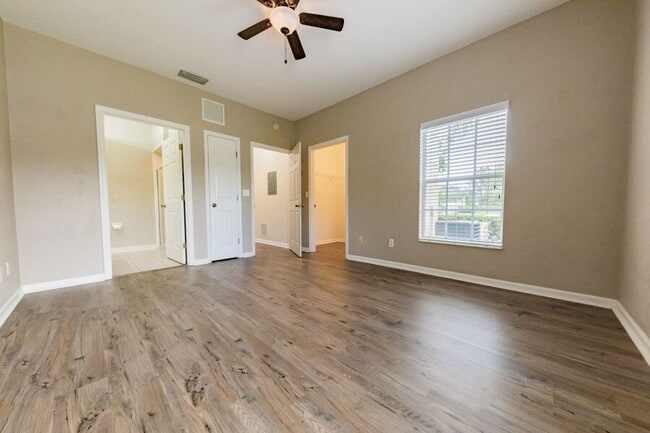 Building Photo - 501 Eagle Pond Dr