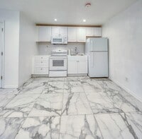 Building Photo - 519 S M St