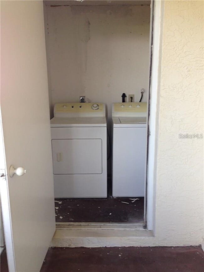 Building Photo - 1st floor condo in the Beulah condo complex.