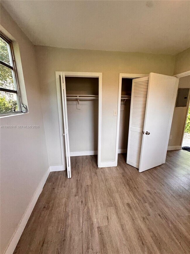 Building Photo - 784 NW 100th St