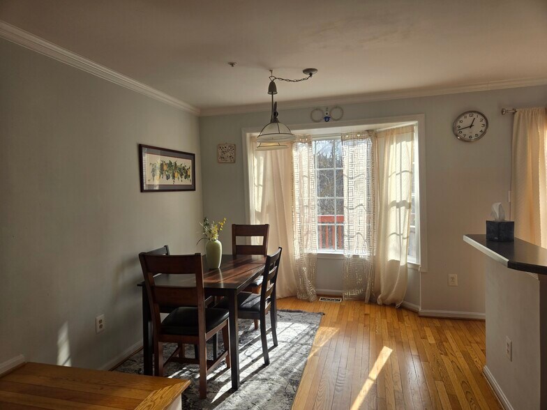 Building Photo - 14040 Jump Dr