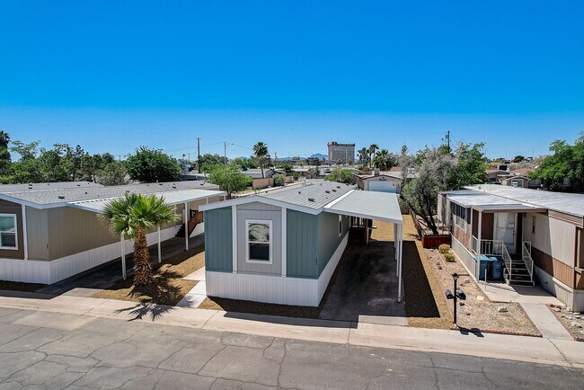 Building Photo - 2627 S Lamb Blvd